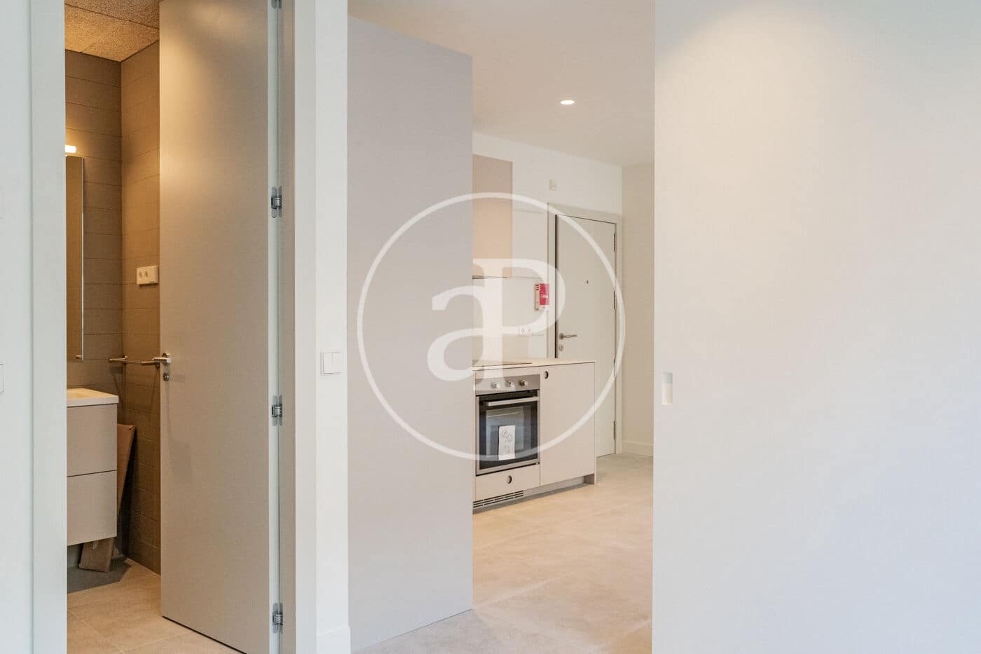 1 quarto Apartamento para arrendar em Madrid cidade - 1 500 € (Ref: 9543635)