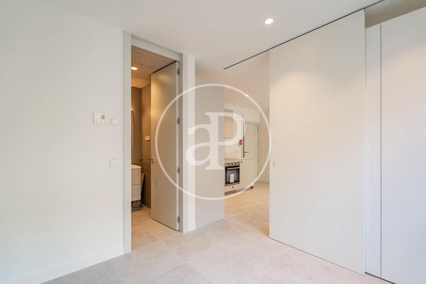 1 quarto Apartamento para arrendar em Madrid cidade - 1 500 € (Ref: 9543635)