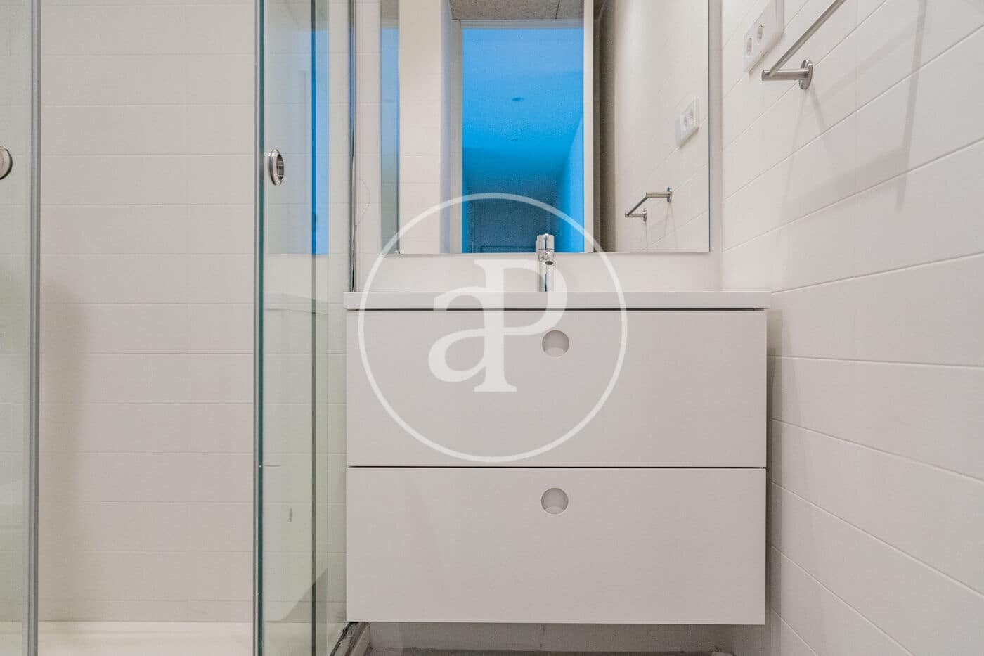 Appartement de 2 chambres à louer à Madrid ville - 2 100 € (Ref: 9543636)