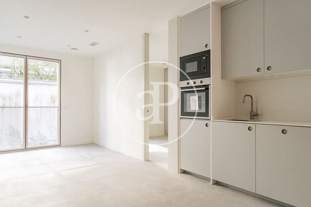 Appartement de 2 chambres à louer à Prosperidad, Madrid ville - 2 100 € (Ref: 9543636)
