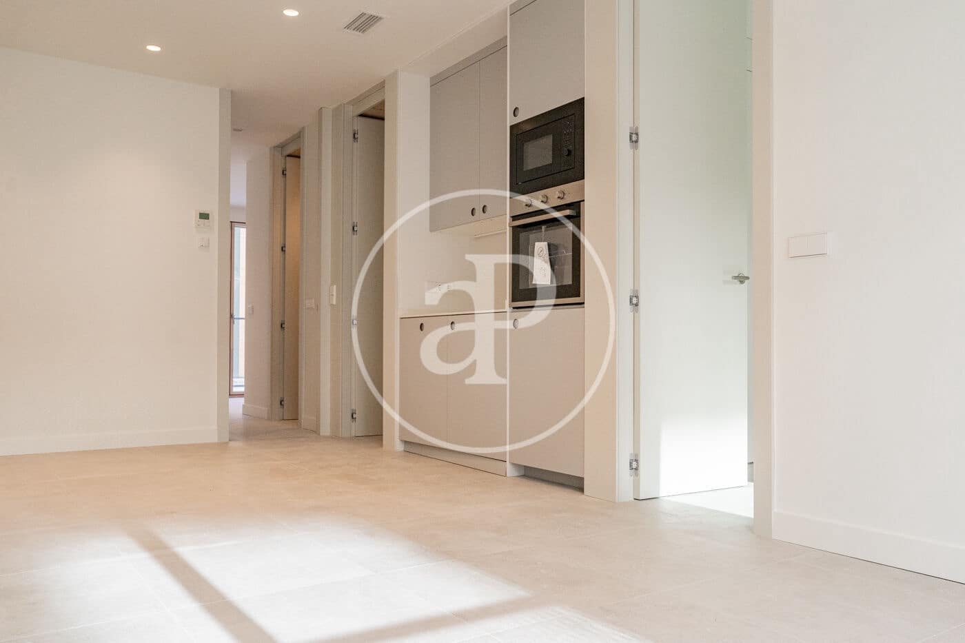 2 sypialnia Apartament do wynajęcia w Miasto Madryt - 2 100 € (Ref: 9548200)