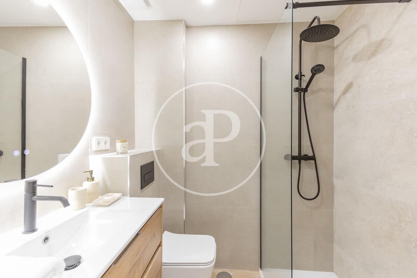 3 bedroom Apartment for sale in Madrid city - € 1,390,000 (Ref: 9548203)
