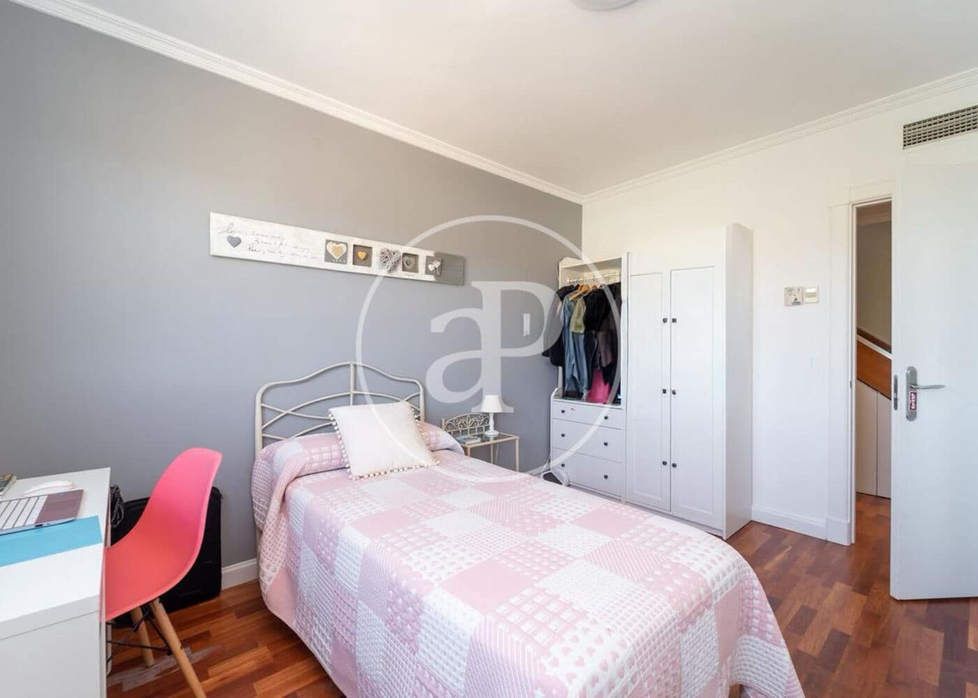 3 soveværelse Lejlighed til salg i Madrid by med swimmingpool - € 1.300.000 (Ref: 9548204)