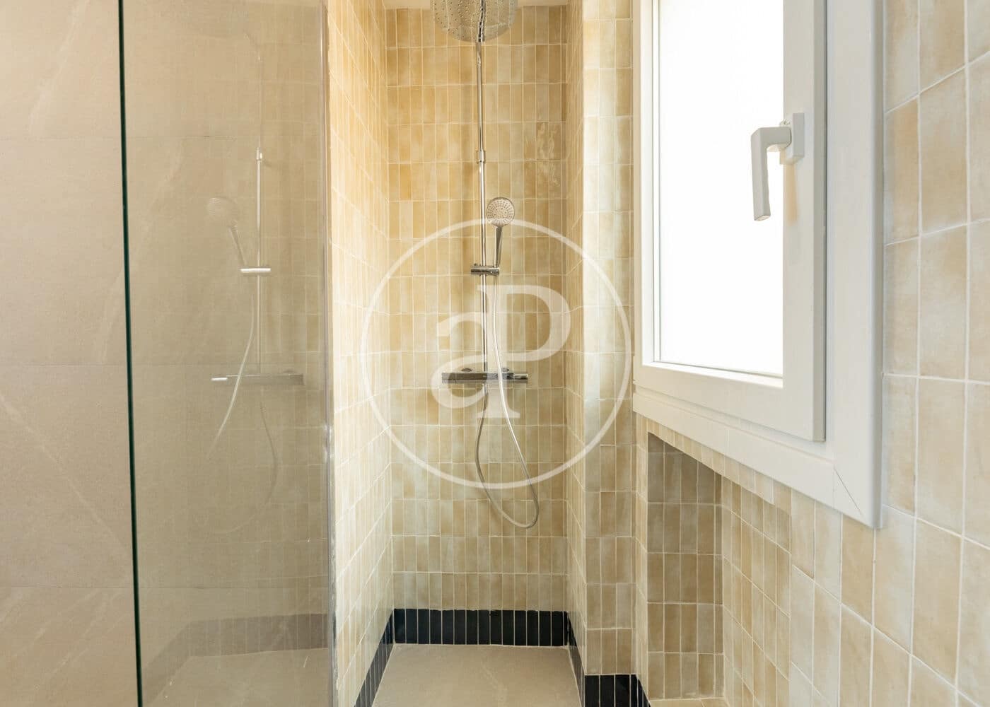 Apartamento de 3 habitaciones en Madrid ciudad en venta - 1.190.000 € (Ref: 9548205)