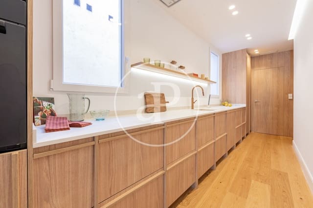 3 bedroom Apartment for sale in Argüelles, Madrid city - € 1,149,000 (Ref: 9548205)