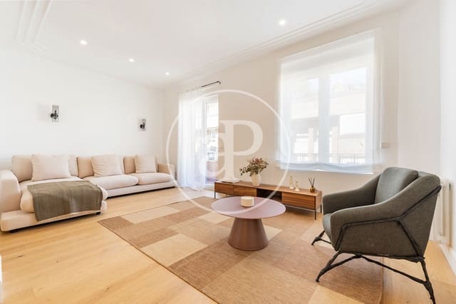 3 bedroom Apartment for sale in Argüelles, Madrid city - € 1,149,000 (Ref: 9548205)