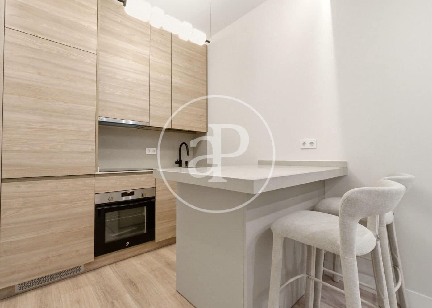 2 makuuhuone Huoneisto myytävänä paikassa Madrid kaupunki - 675 000 € (Ref: 9548210)