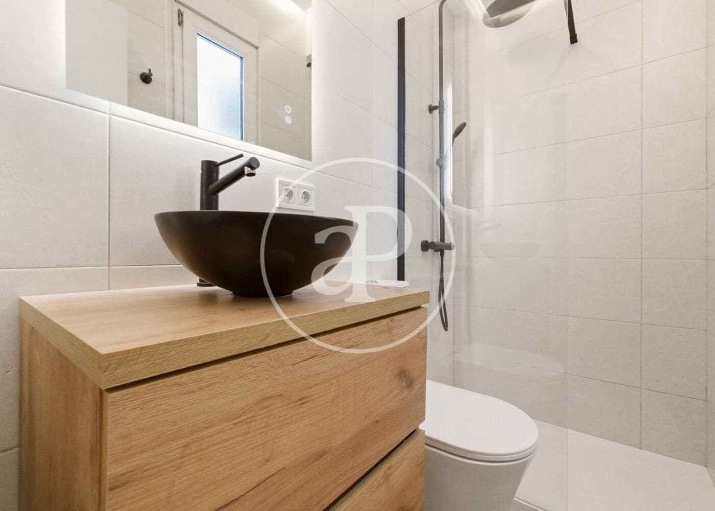 2 makuuhuone Huoneisto myytävänä paikassa Madrid kaupunki - 675 000 € (Ref: 9548210)