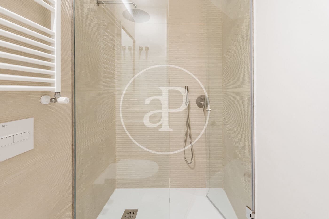 2 soveværelse Lejlighed til salg i Madrid by - € 1.170.000 (Ref: 9548213)