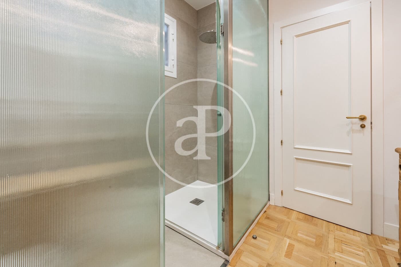 3 quarto Apartamento para venda em Madrid cidade - 2 200 000 € (Ref: 9548215)