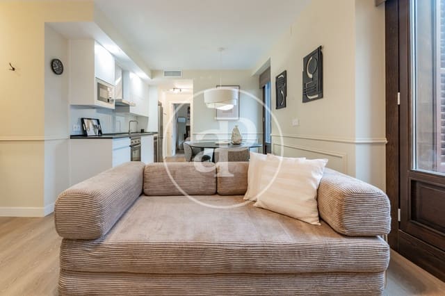 1 slaapkamer Appartement te huur in Palacio, Madrid stad - € 1.900 (Ref: 9551508)