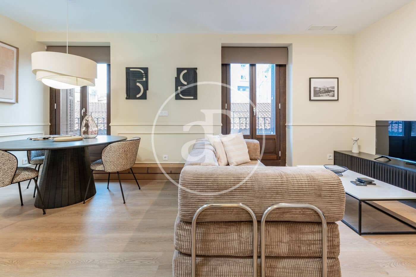 1 slaapkamer Appartement te huur in Madrid stad - € 1.900 (Ref: 9551508)