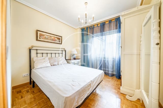 2 soveværelse Lejlighed til leje i Castillejos, Madrid by - € 1.500 (Ref: 9551509)