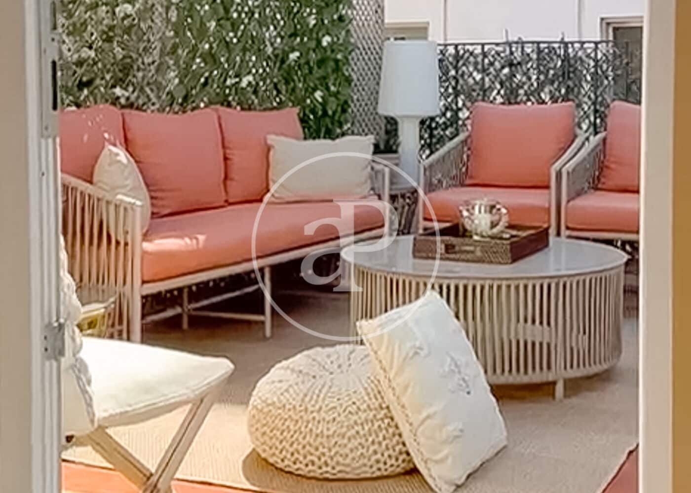 3 makuuhuone Kattohuoneisto vuokrattavana paikassa Madrid kaupunki - 4 500 € (Ref: 9551510)