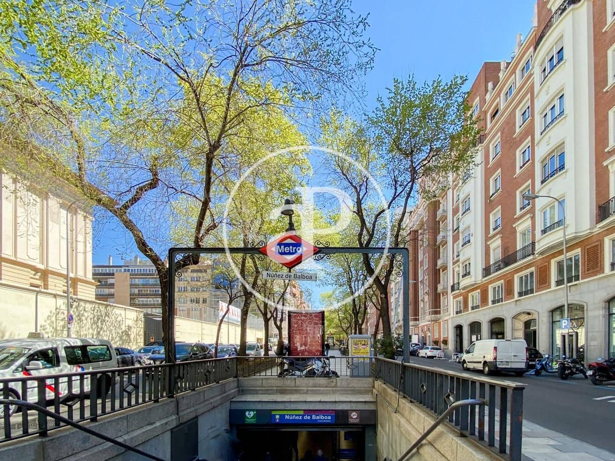 2 soveværelse Lejlighed til leje i Madrid by - € 1.450 (Ref: 9551511)