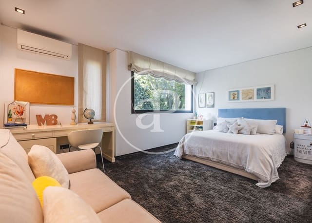 5 soveværelse Villa til salg i La Moraleja, Alcobendas med swimmingpool - € 4.250.000 (Ref: 9551514)