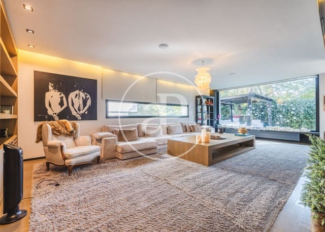 5 soveværelse Villa til salg i La Moraleja, Alcobendas med swimmingpool - € 4.250.000 (Ref: 9551514)