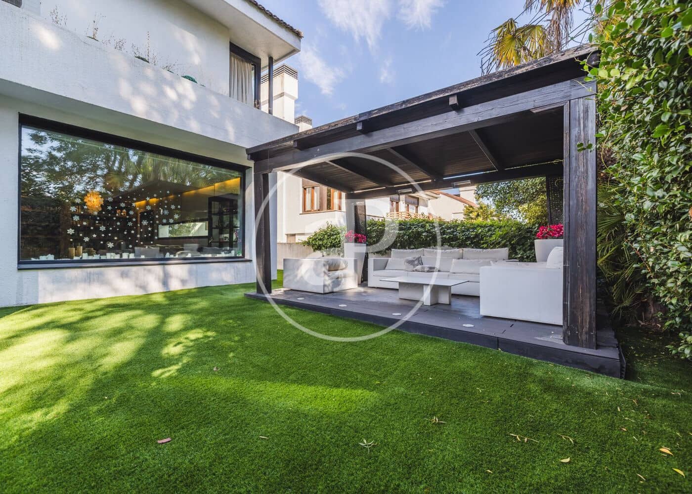 5 soveværelse Villa til salg i La Moraleja med swimmingpool - € 4.250.000 (Ref: 9551514)