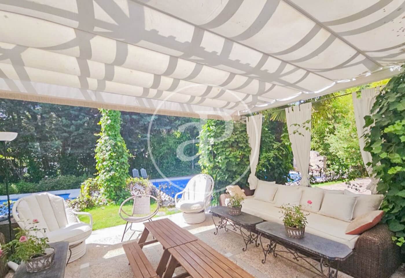 10 soveværelse Villa til salg i La Moraleja med swimmingpool - € 6.500.000 (Ref: 9551516)