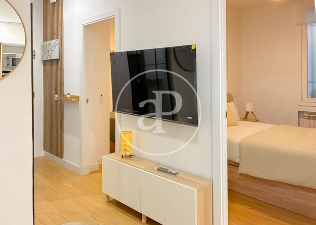 2 bedroom Apartment for rent in Almagro, Madrid city - € 1,850 (Ref: 9555846)