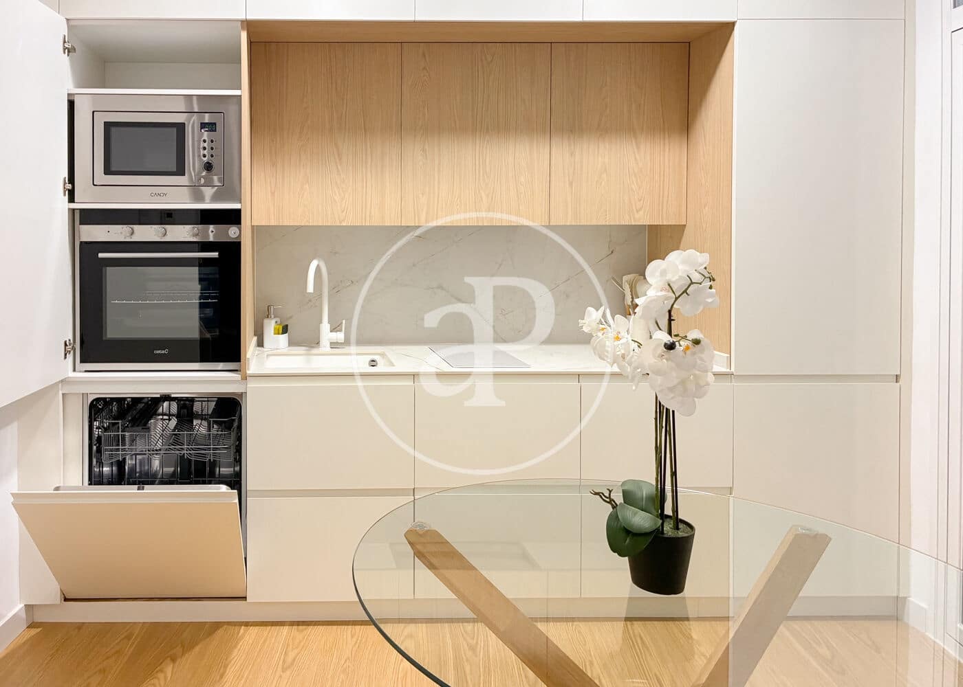 2 bedroom Apartment for rent in Madrid city - € 1,850 (Ref: 9555846)