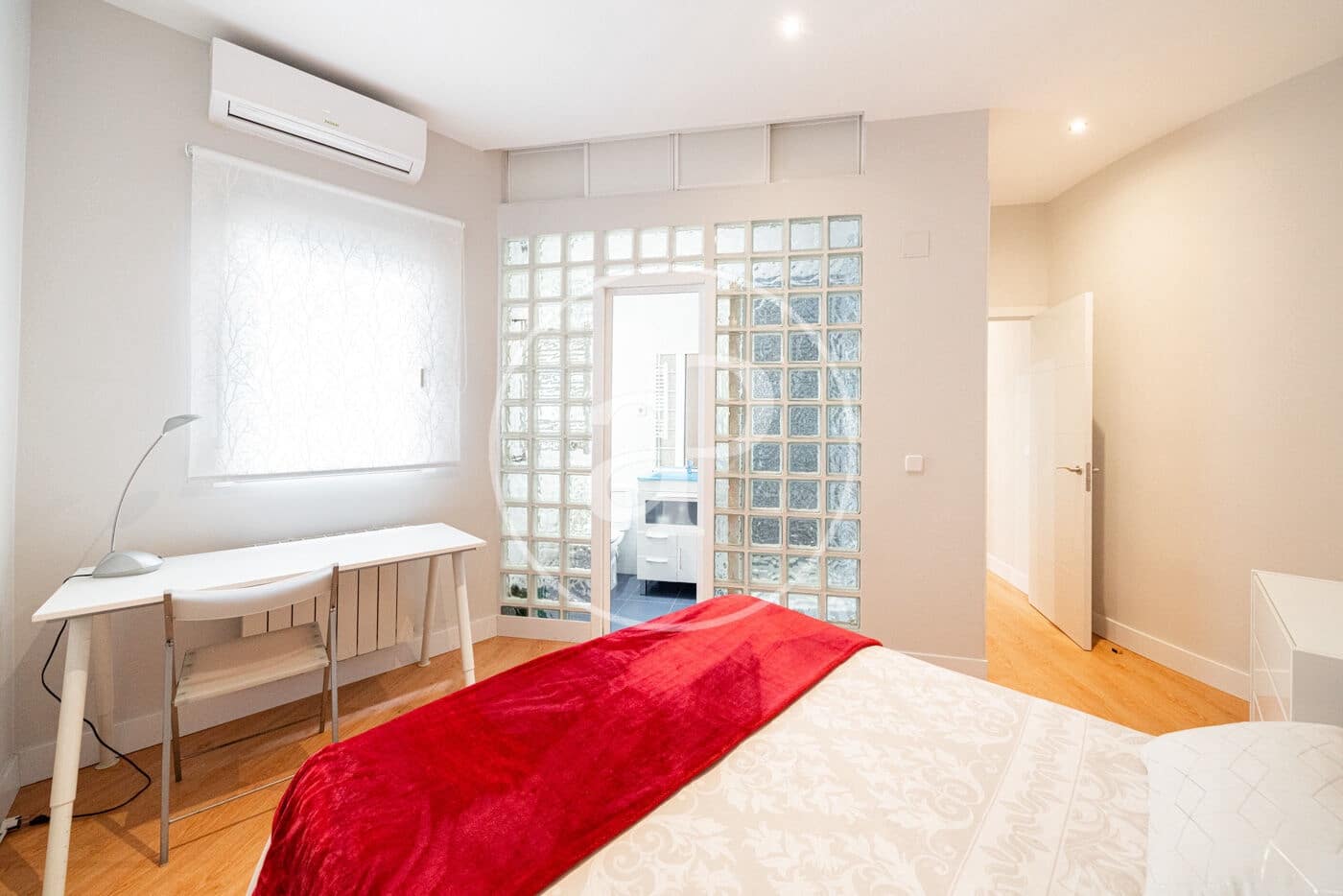 2 bedroom Apartment for rent in Madrid city - € 2,200 (Ref: 9555847)