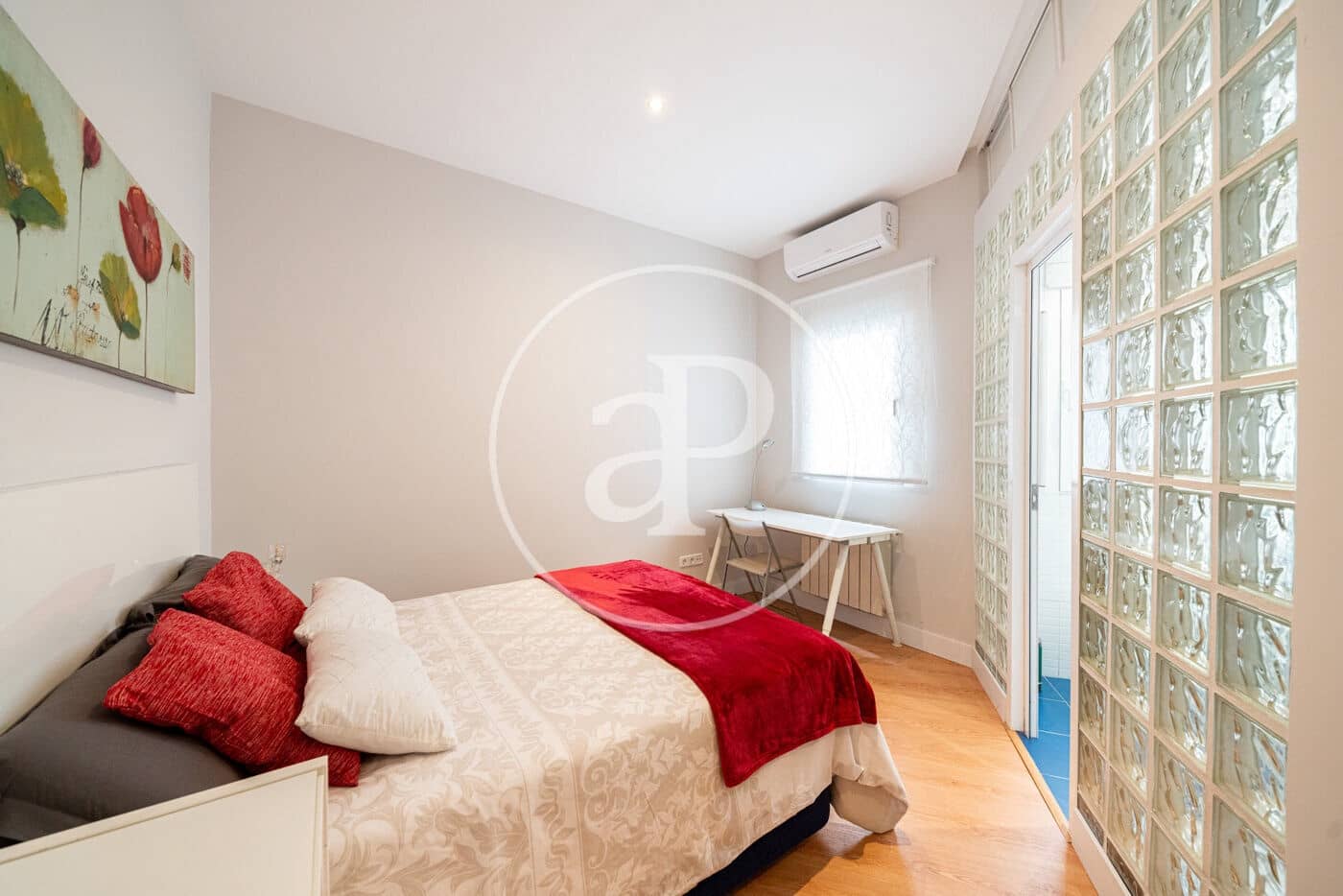 2 bedroom Apartment for rent in Madrid city - € 2,200 (Ref: 9555847)