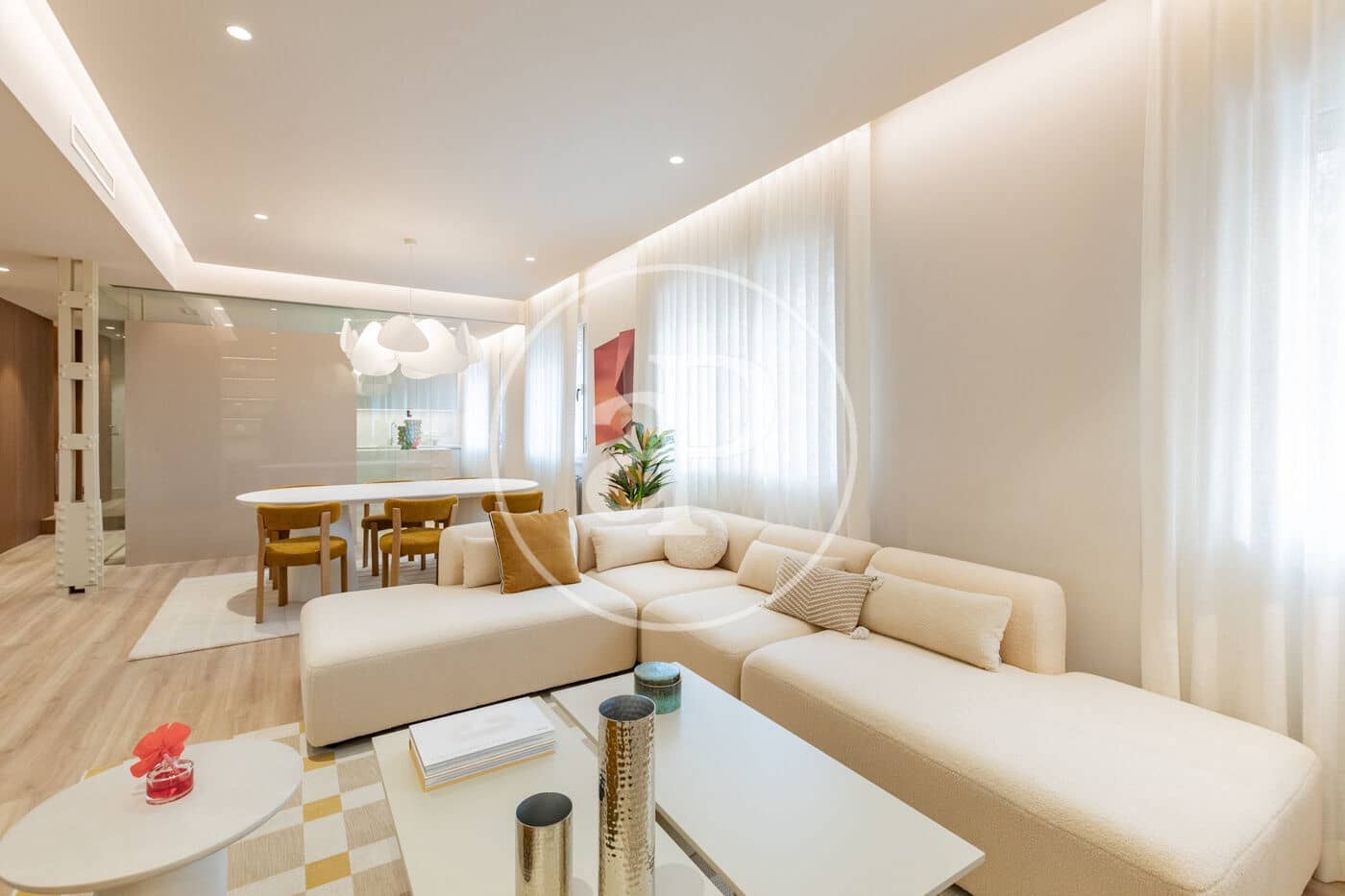 Apartamento de 3 habitaciones en Madrid ciudad en alquiler - 4.500 € (Ref: 9555850)