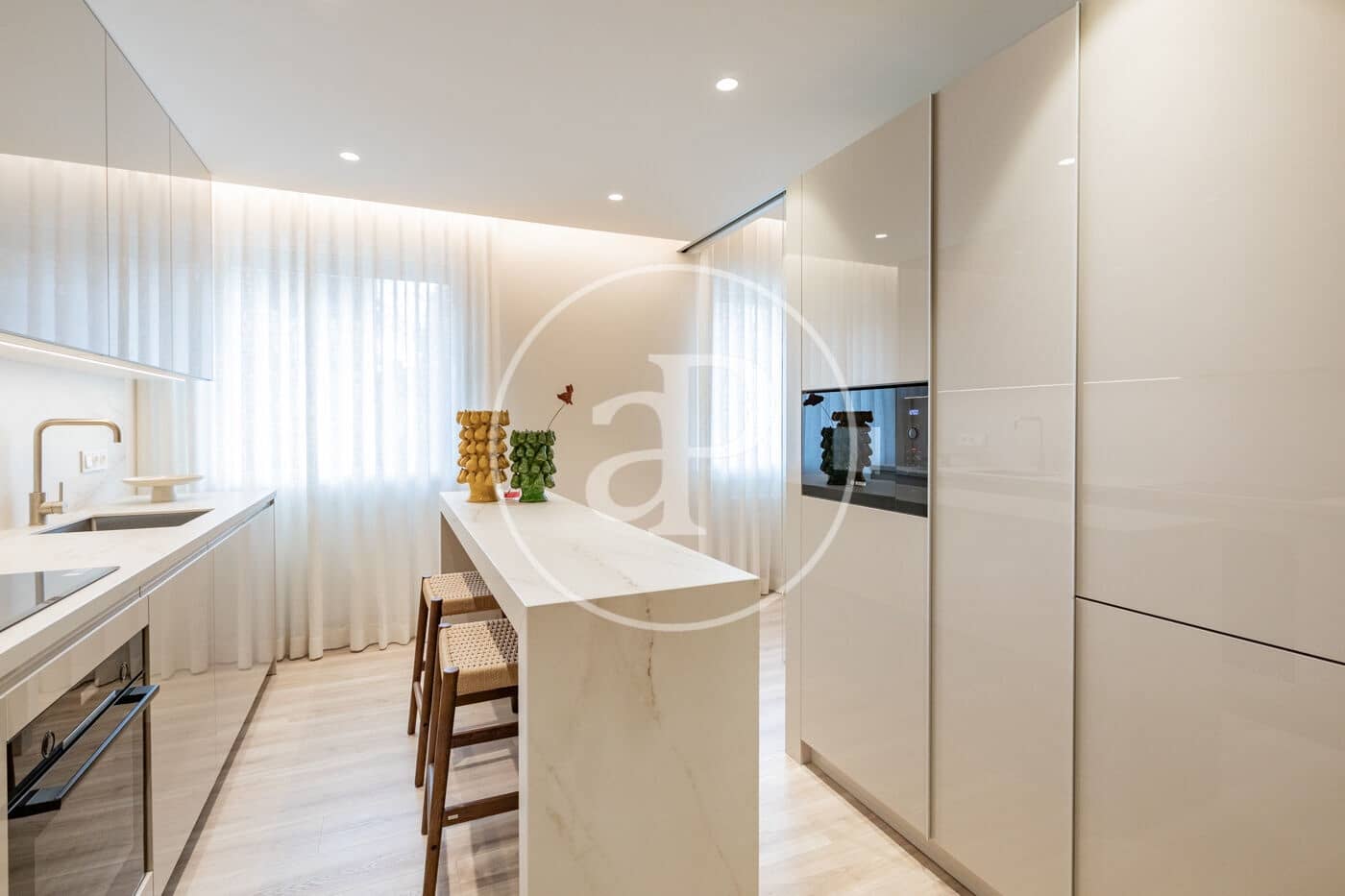 Apartamento de 3 habitaciones en Madrid ciudad en alquiler - 4.500 € (Ref: 9555850)