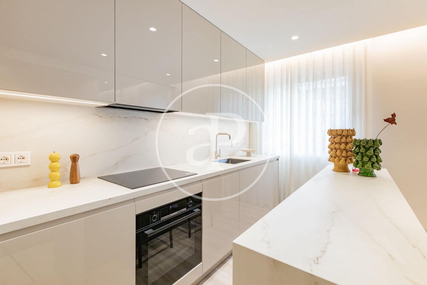 Apartamento de 3 habitaciones en Madrid ciudad en alquiler - 4.500 € (Ref: 9555850)