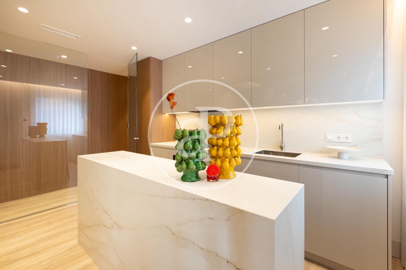 Apartamento de 3 habitaciones en Madrid ciudad en alquiler - 4.500 € (Ref: 9555850)