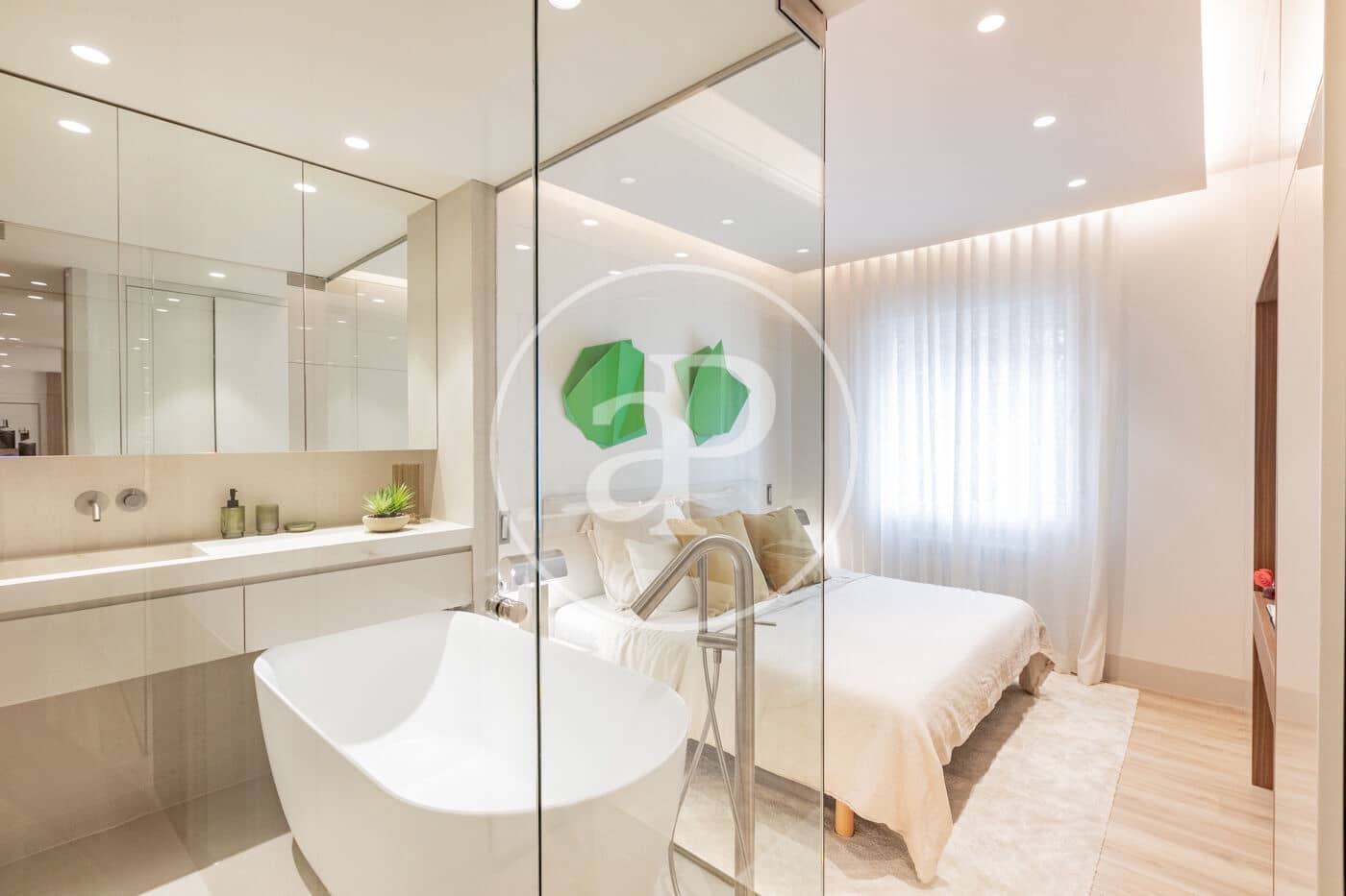 Apartamento de 3 habitaciones en Madrid ciudad en alquiler - 4.500 € (Ref: 9555850)