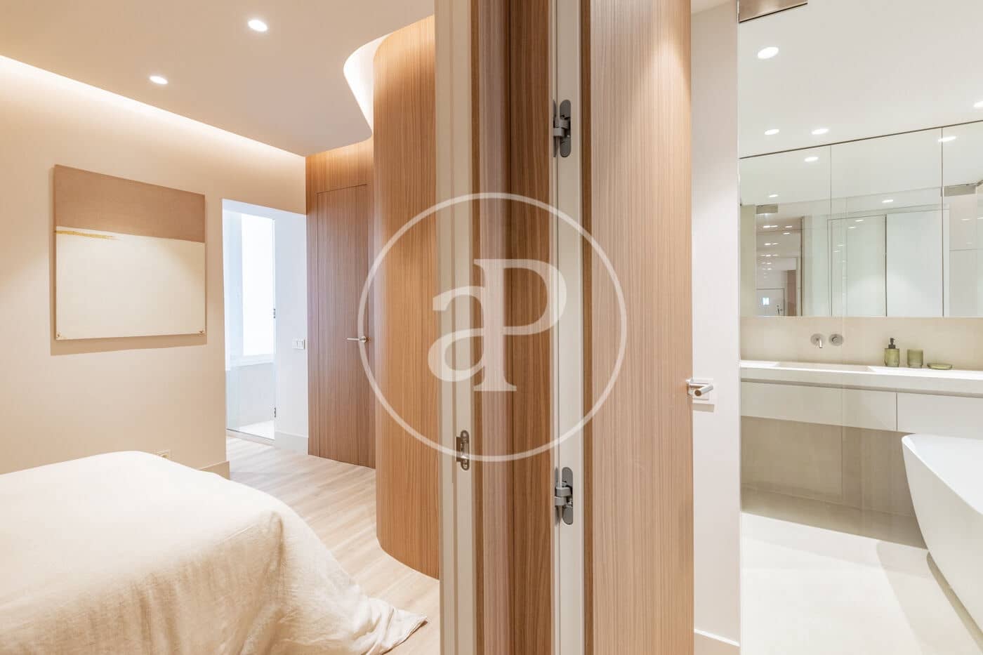 Apartamento de 3 habitaciones en Madrid ciudad en alquiler - 4.500 € (Ref: 9555850)