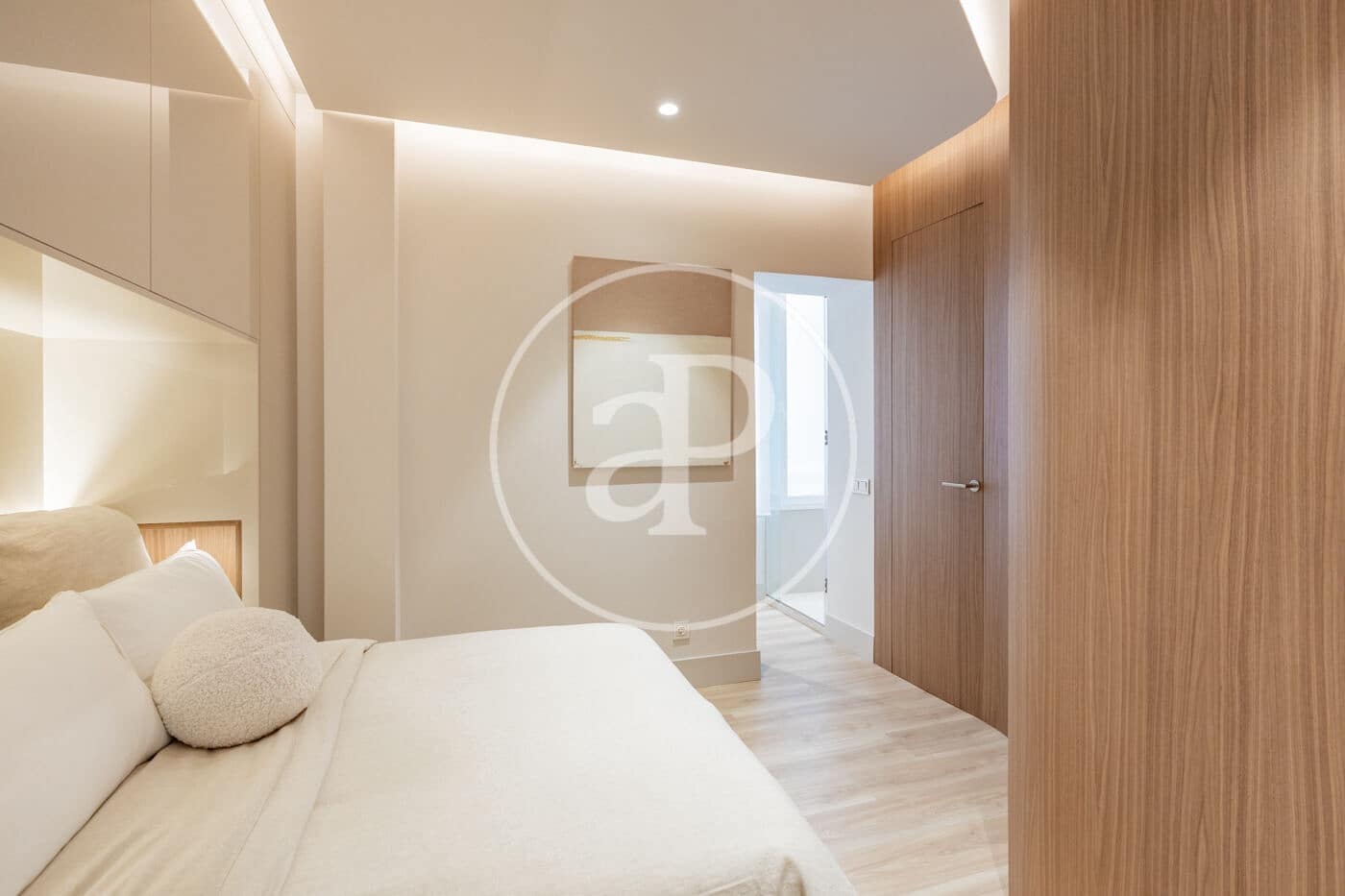 Apartamento de 3 habitaciones en Madrid ciudad en alquiler - 4.500 € (Ref: 9555850)