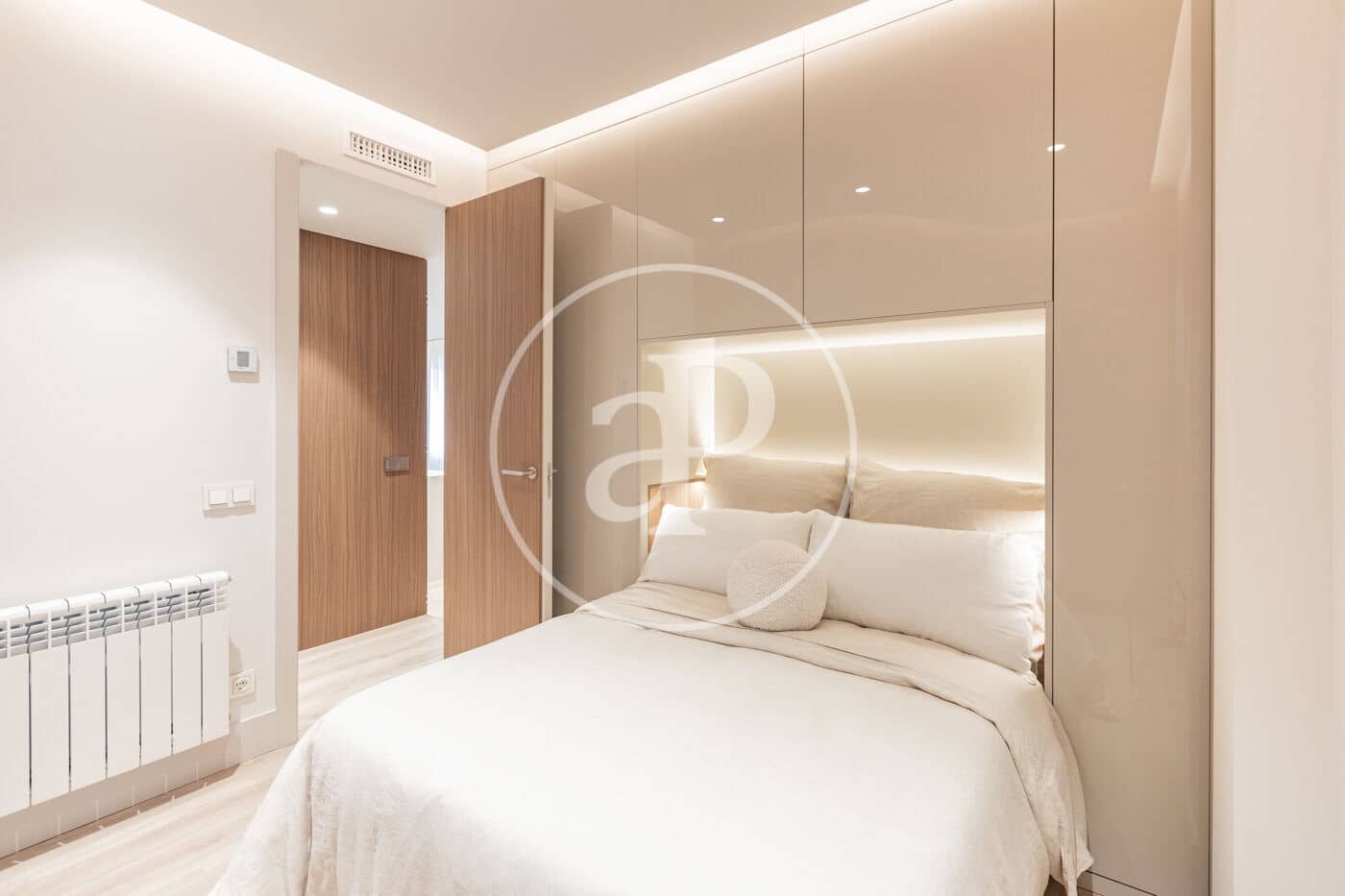 Apartamento de 3 habitaciones en Madrid ciudad en alquiler - 4.500 € (Ref: 9555850)