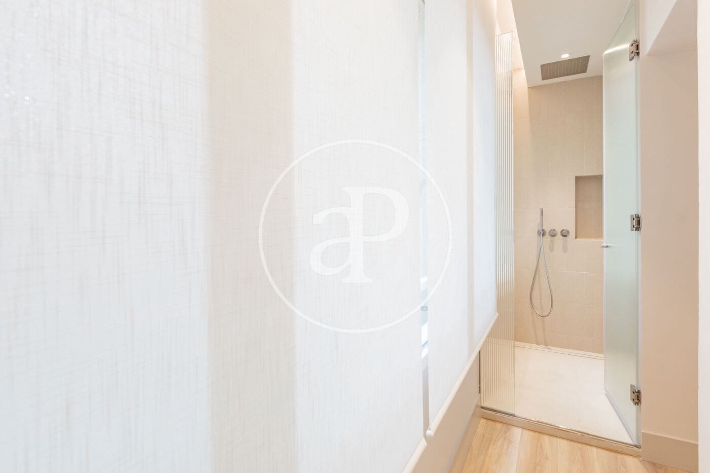 Apartamento de 3 habitaciones en Madrid ciudad en alquiler - 4.500 € (Ref: 9555850)