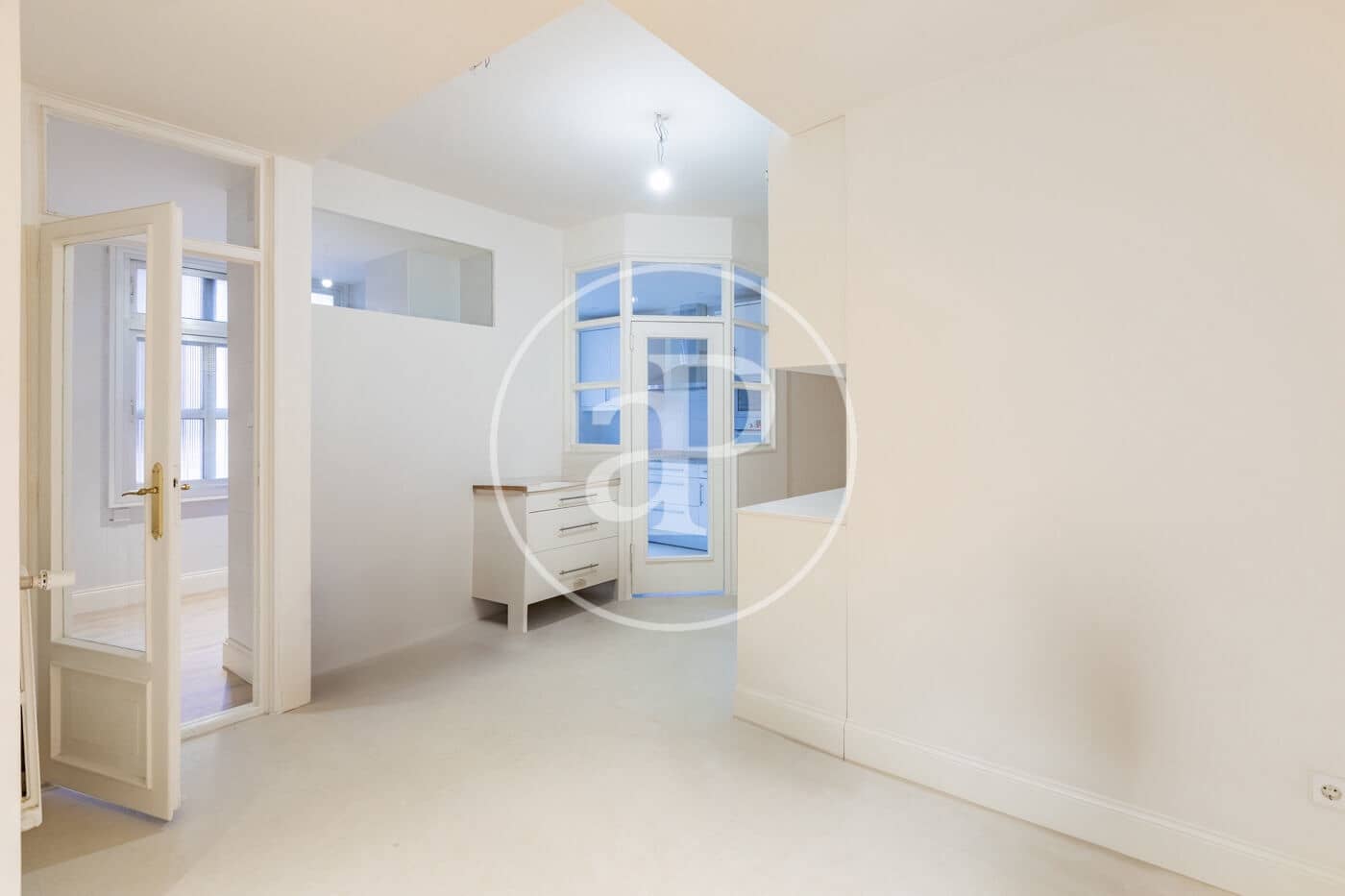 5 soveværelse Lejlighed til leje i Madrid by - € 5.800 (Ref: 9561807)