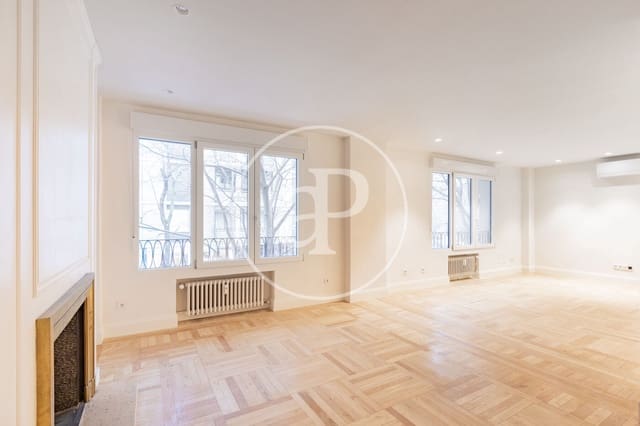 5 soveværelse Lejlighed til leje i El Viso, Madrid by - € 5.800 (Ref: 9561807)