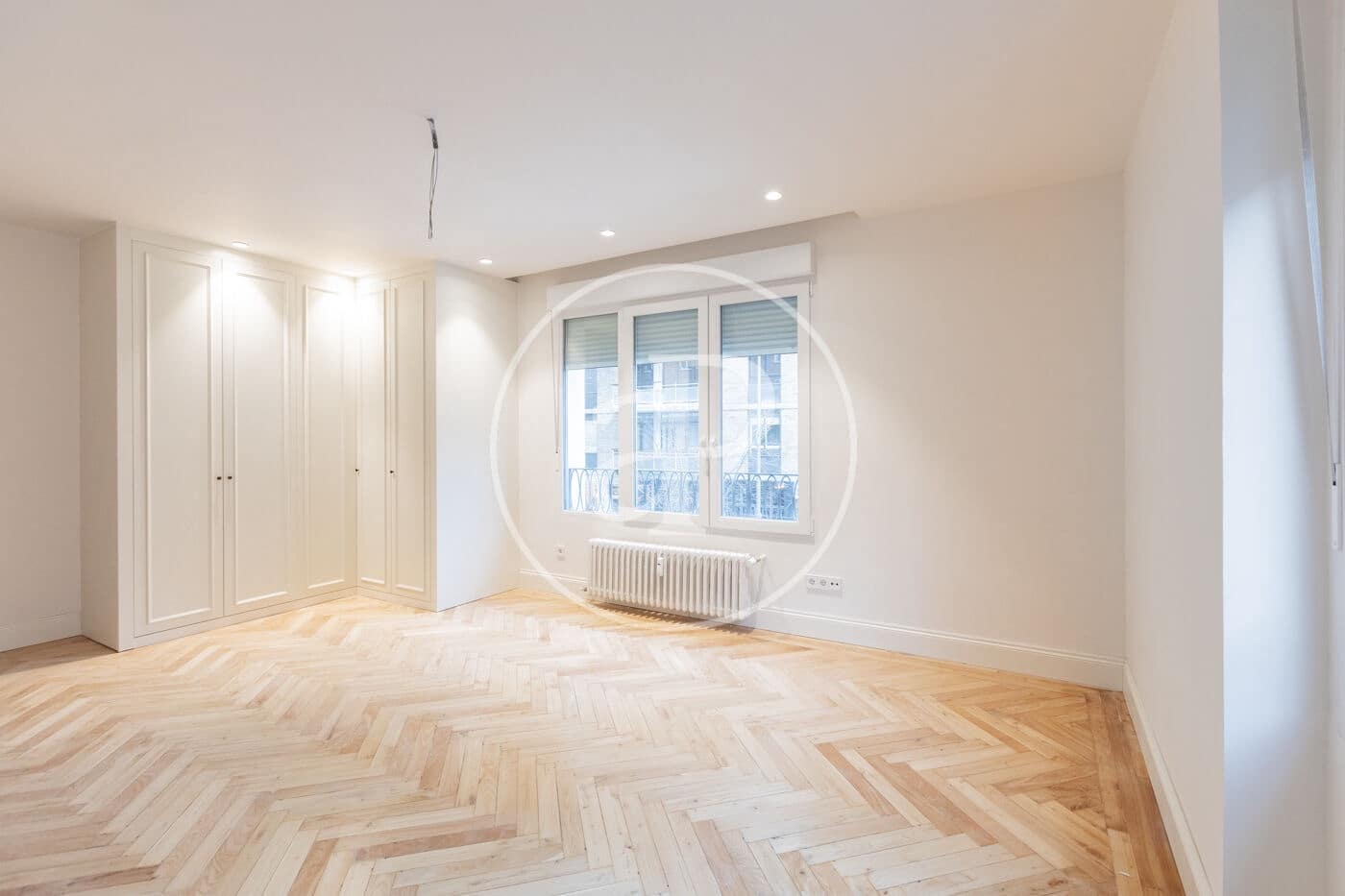 5 soveværelse Lejlighed til leje i Madrid by - € 5.800 (Ref: 9561807)