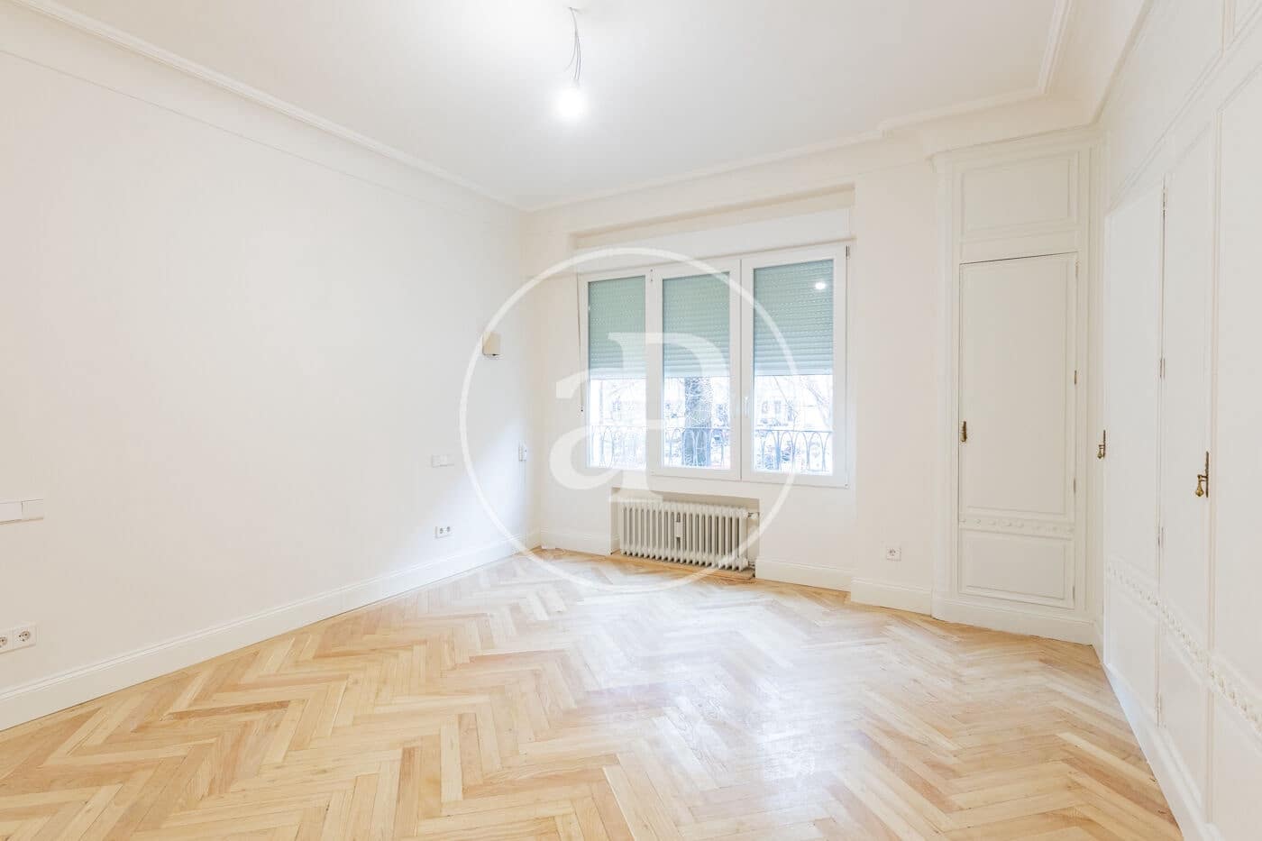 5 soveværelse Lejlighed til leje i Madrid by - € 5.800 (Ref: 9561807)