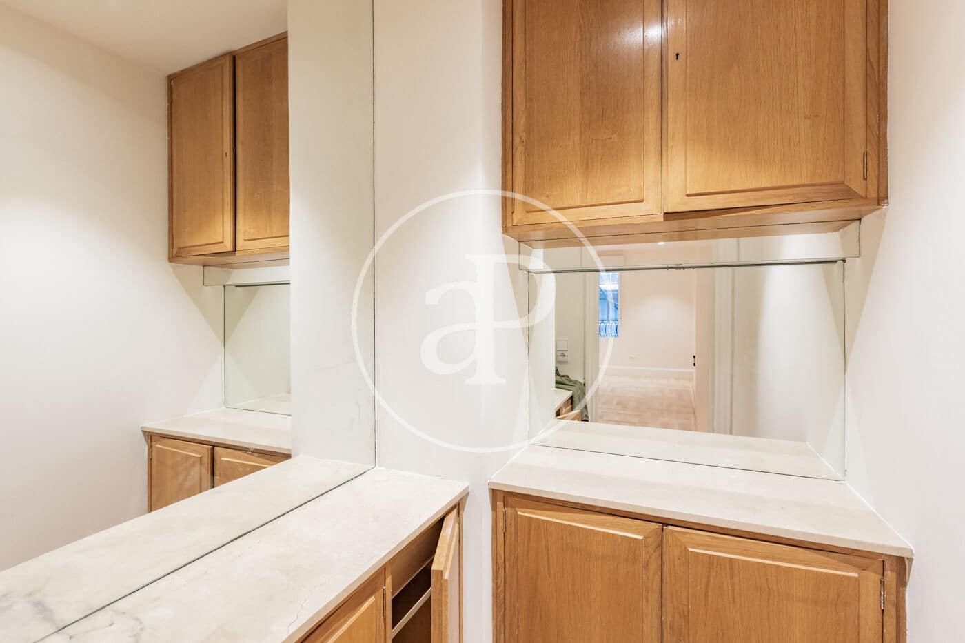 5 soveværelse Lejlighed til leje i Madrid by - € 5.800 (Ref: 9561807)