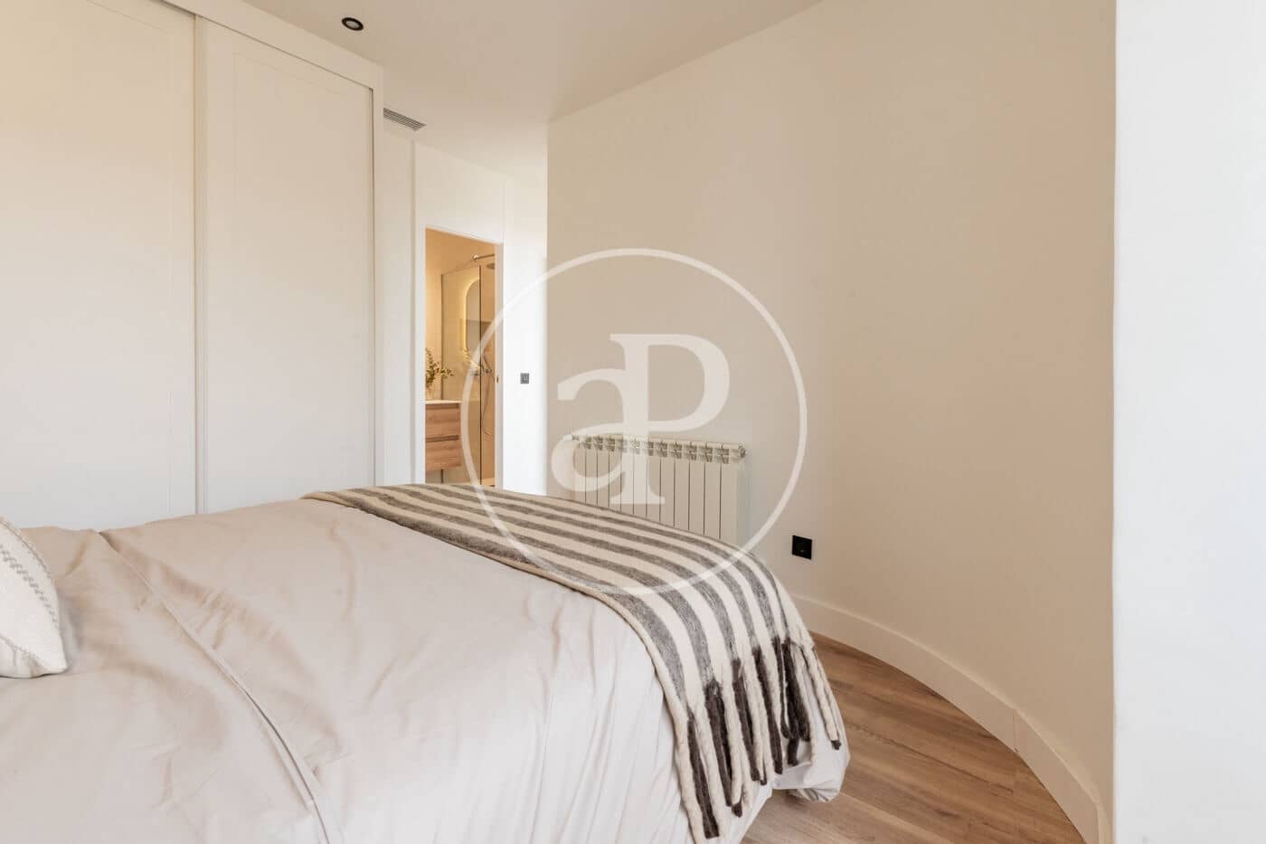 2 bedroom Penthouse for sale in Madrid city - € 845,000 (Ref: 9561808)