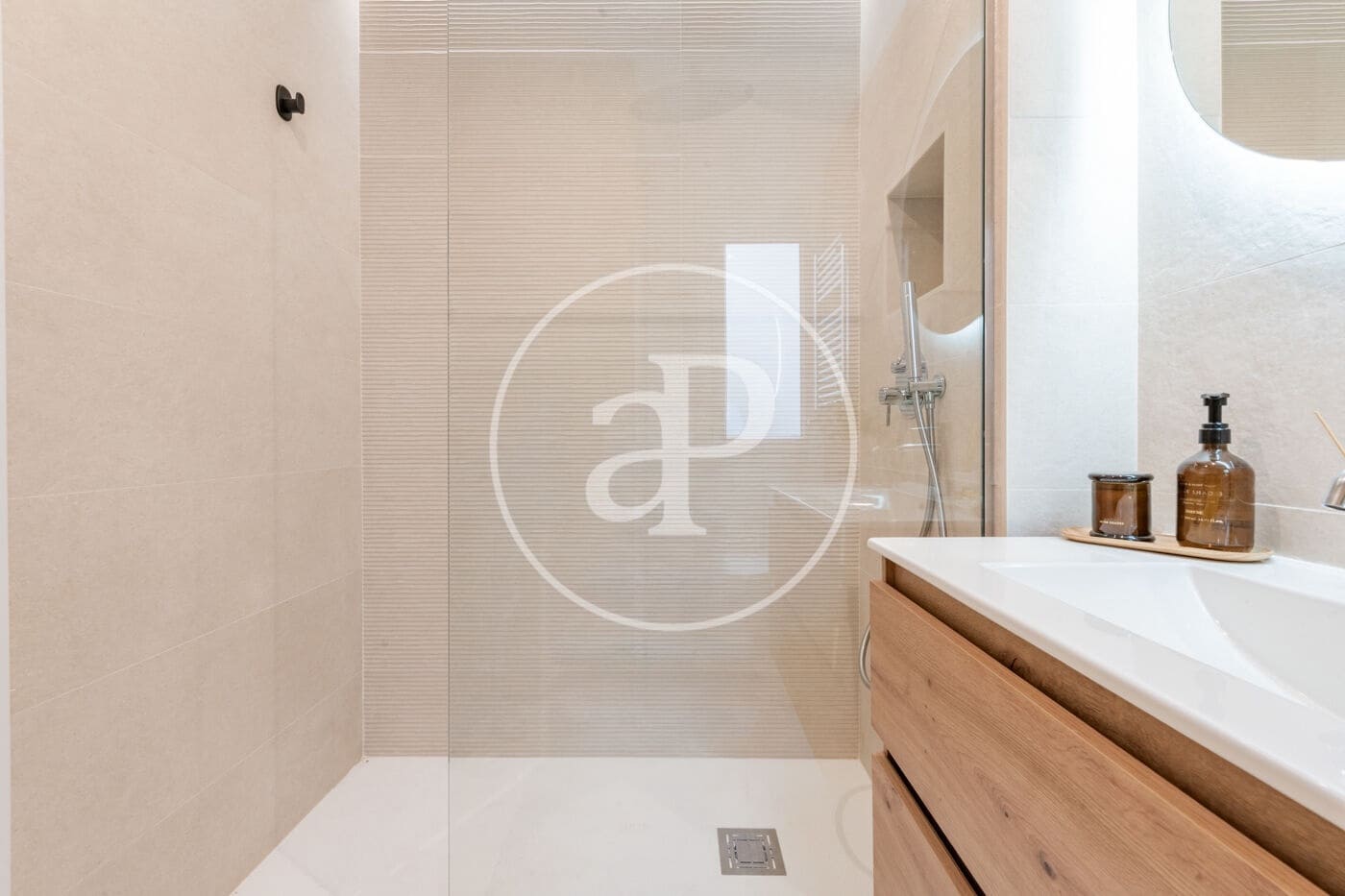 2 bedroom Penthouse for sale in Madrid city - € 845,000 (Ref: 9561808)