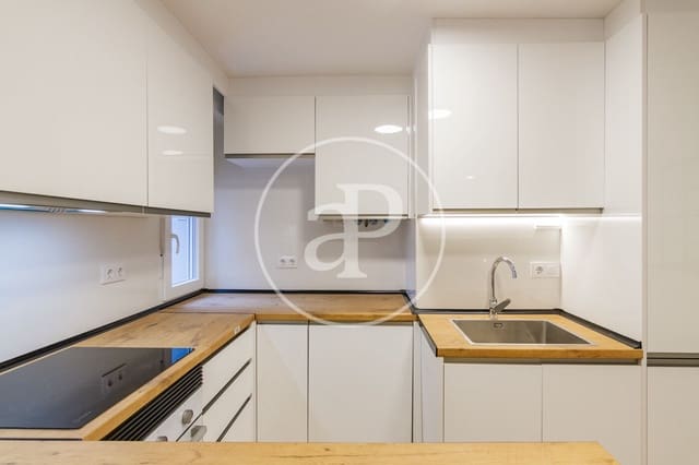 2 makuuhuone Huoneisto myytävänä paikassa Puente de Vallecas, Madrid kaupunki - 293 000 € (Ref: 9565253)