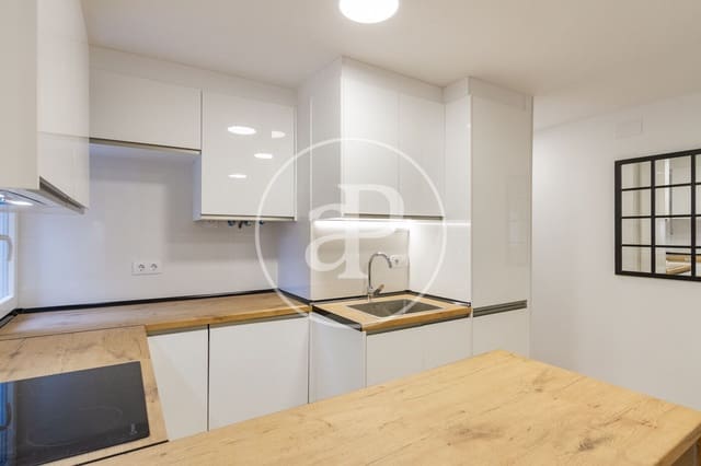 2 makuuhuone Huoneisto myytävänä paikassa Puente de Vallecas, Madrid kaupunki - 293 000 € (Ref: 9565253)