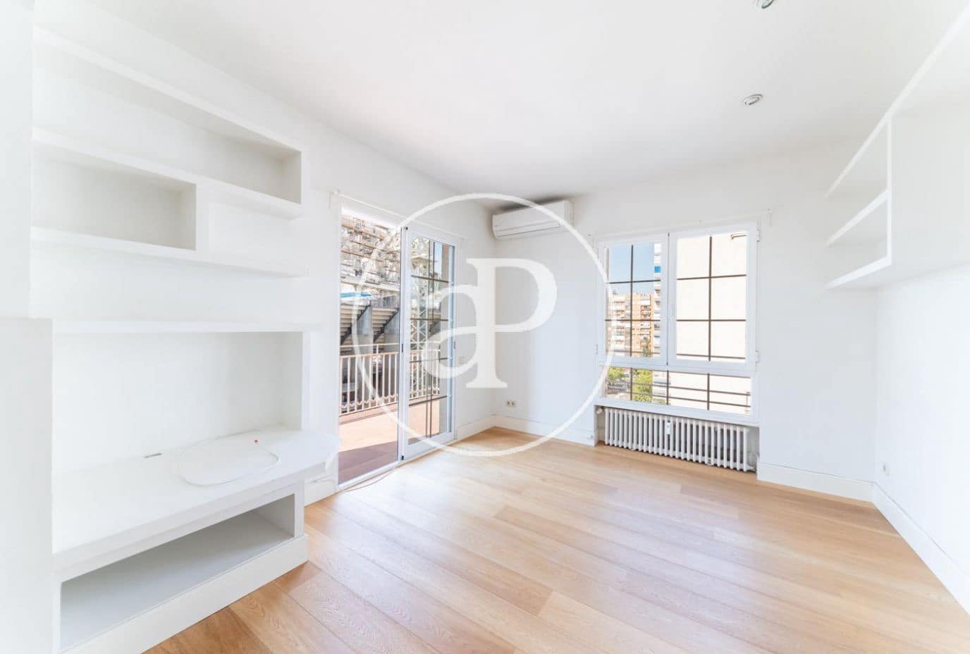 3 soveværelse Lejlighed til leje i Madrid by - € 3.900 (Ref: 9565254)