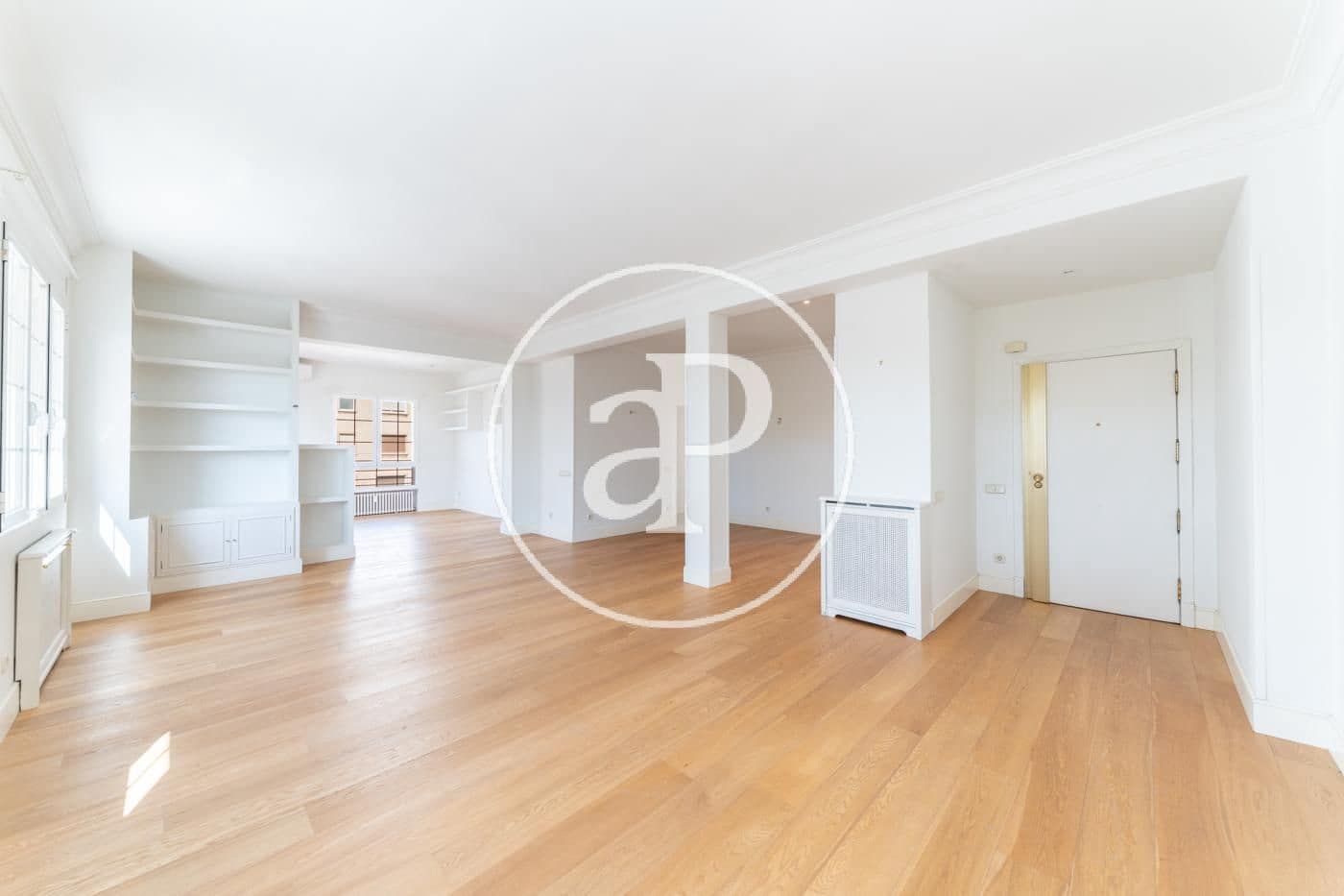 3 soveværelse Lejlighed til leje i Madrid by - € 3.900 (Ref: 9565254)