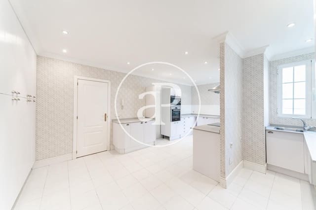 3 soveværelse Lejlighed til leje i Hispanoamérica, Madrid by - € 3.900 (Ref: 9565254)