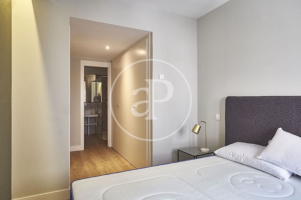 2 soveværelse Lejlighed til leje i Madrid by - € 2.550 (Ref: 9565255)