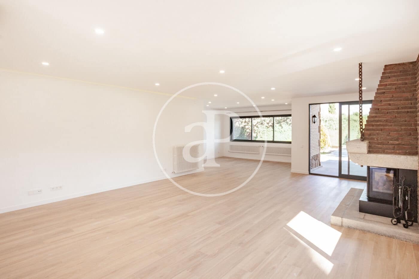 5 bedroom Villa for rent in San Sebastian de los Reyes with pool - € 6,500 (Ref: 9565256)